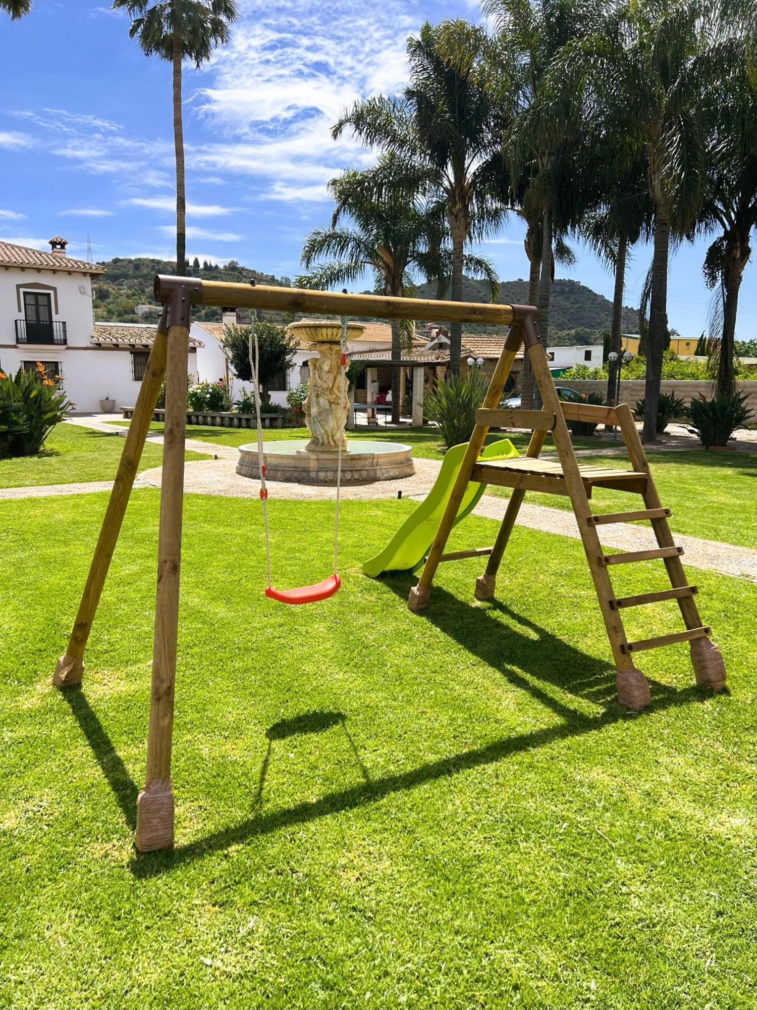 Amplia Casa Rural Con Precioso Jardin Cerca De Malaga Capital. Dış mekan fotoğraf